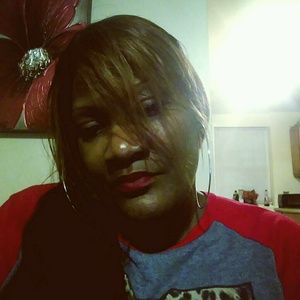 Meet your Posher, Dominique